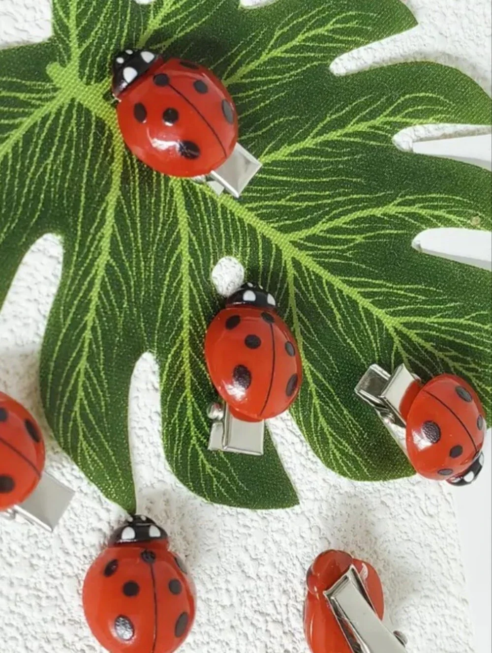 🐞20pcs Small Acrylic Ladybug Hair Clips W/Alligator Clamps (OS) 🐞🐞